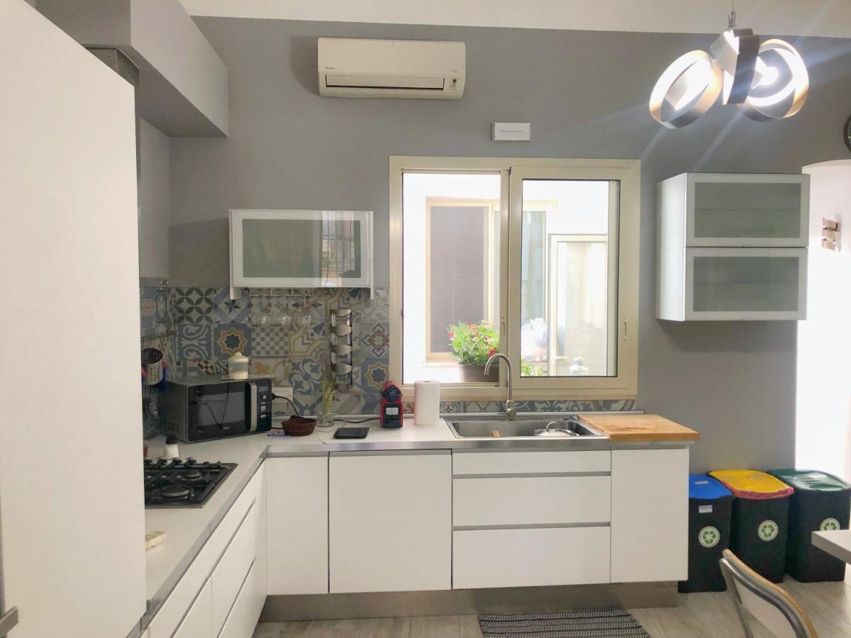 Apartment Alfonzetti-5 Min Walk To Central Train And Bus Station Catania Ngoại thất bức ảnh
