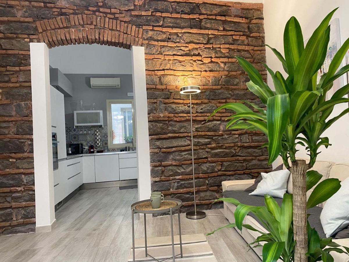 Apartment Alfonzetti-5 Min Walk To Central Train And Bus Station Catania Ngoại thất bức ảnh